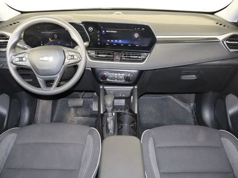Used 2024 Chevrolet TrailBlazer LT FWD image 13