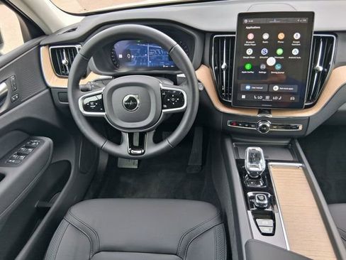 New 2026 Volvo XC60 B5 Core AWD/4WD image 10