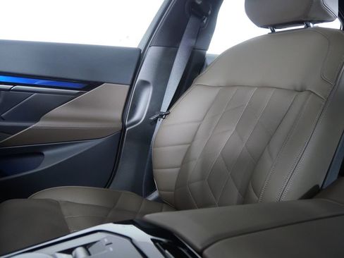 Certified 2025 BMW i5 M60 image 30