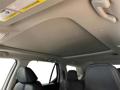 New 2025 Honda Pilot Touring image 24