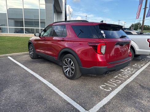 Used 2022 Ford Explorer ST-Line RWD image 12
