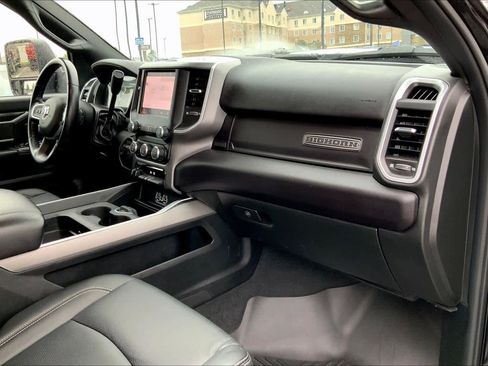 Used 2024 RAM 3500 Big Horn AWD/4WD image 17
