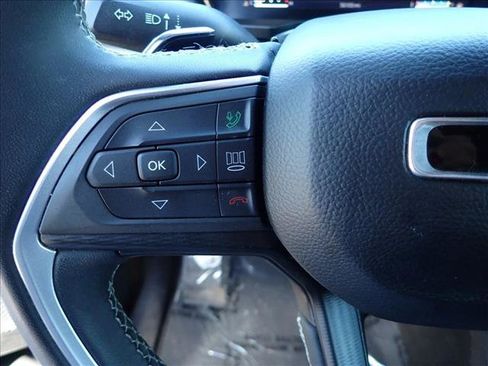 Used 2024 Jeep Grand Cherokee L Laredo AWD/4WD image 14