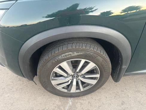 Certified 2023 Nissan Pathfinder SL AWD/4WD image 9