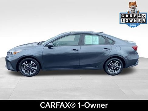 Used 2024 Kia Forte LXS FWD image 4