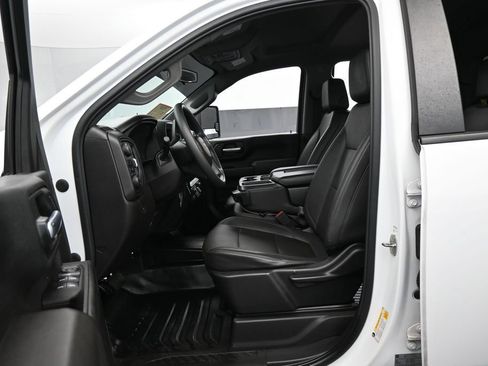 Used 2022 Chevrolet Silverado 2500 W/T w/ WT Convenience Package AWD/4WD image 11