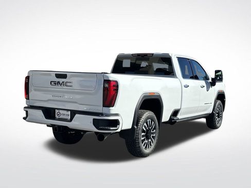 New 2026 GMC Sierra 3500 Denali Ultimate AWD/4WD image 8