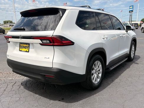Used 2026 Toyota Grand Highlander FWD image 5