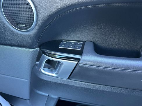 Used 2022 Land Rover Range Rover Sport HSE Silver Edition image 19