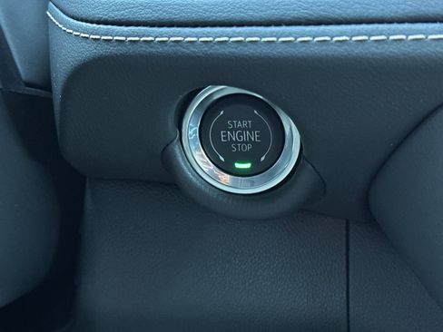 New 2026 Chevrolet Suburban Premier image 24