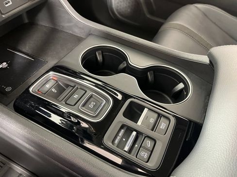 Certified 2025 Honda Pilot EX-L image 36