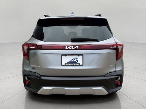 Used 2024 Kia Seltos S AWD/4WD image 11