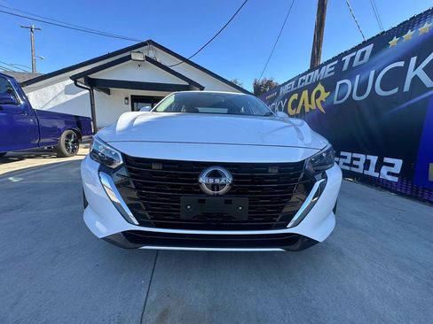 Used 2025 Nissan Sentra SV FWD image 12