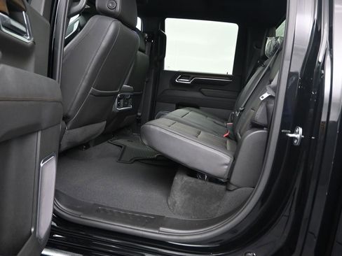 Used 2024 Chevrolet Silverado 2500 High Country w/ High Country Premium Package AWD/4WD image 15