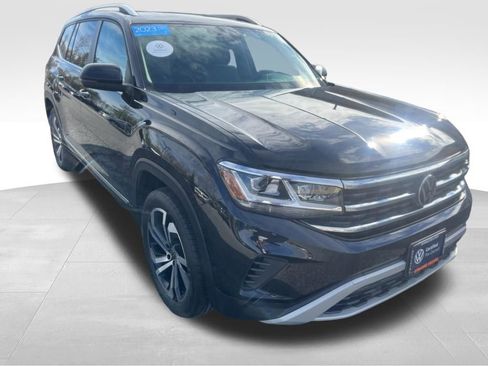 Used 2023 Volkswagen Atlas SEL AWD/4WD image 3