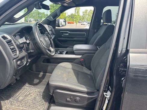 Used 2023 RAM 1500 Big Horn AWD/4WD image 32