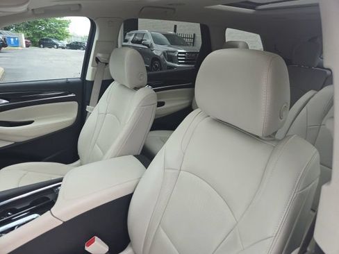 Used 2023 Buick Enclave Essence w/ Experience Buick Package FWD image 18