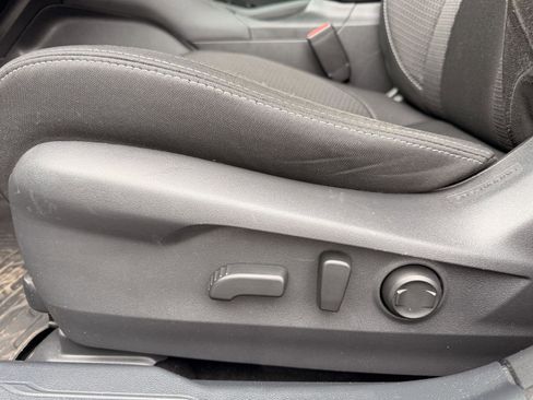 Used 2021 Subaru Outback Premium image 15