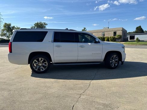 Used 2015 Chevrolet Suburban LTZ AWD/4WD image 12