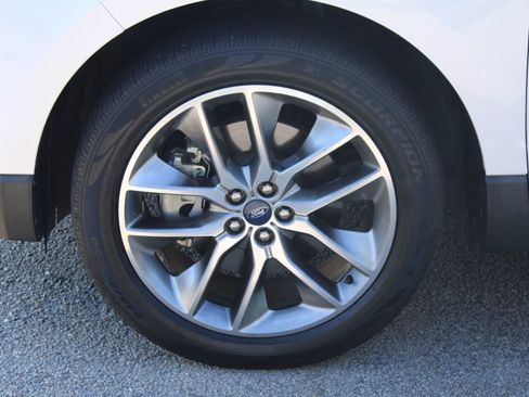 Used 2018 Ford Edge Titanium w/ Equipment Group 301A FWD image 38
