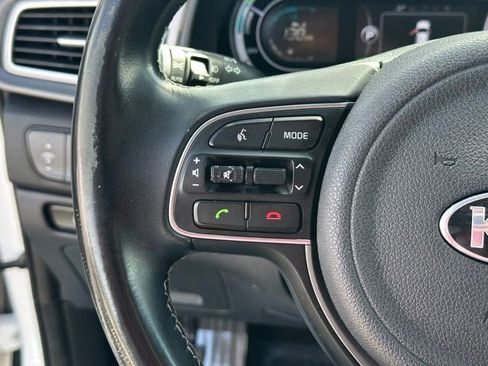 Used 2018 Kia Niro LX FWD image 4