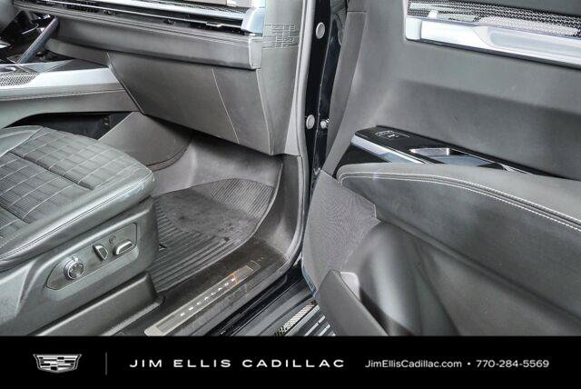 Used 2025 Cadillac Escalade V w/ LPO, Floor Liner Package AWD/4WD image 27