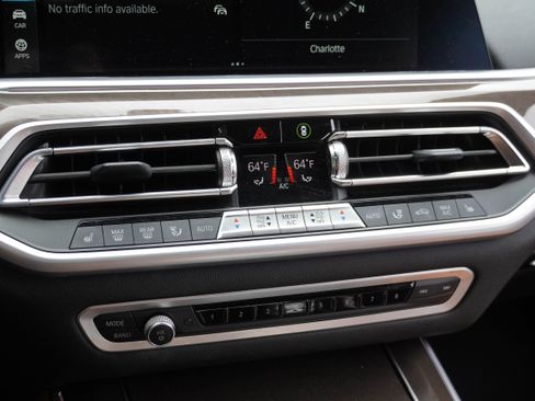 Used 2022 BMW X5 xDrive45e w/ Premium Package AWD/4WD image 29