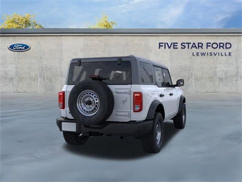 New 2025 Ford Bronco 4-Door image 7
