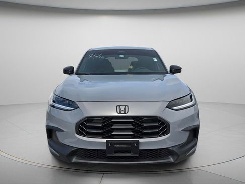 Used 2024 Honda HR-V Sport image 3