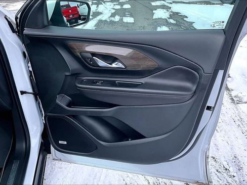 Used 2022 GMC Terrain Denali w/ Denali Premium Package image 24