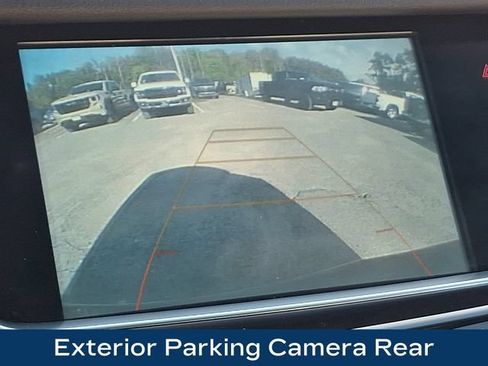 Used 2018 Cadillac XT5 AWD image 13