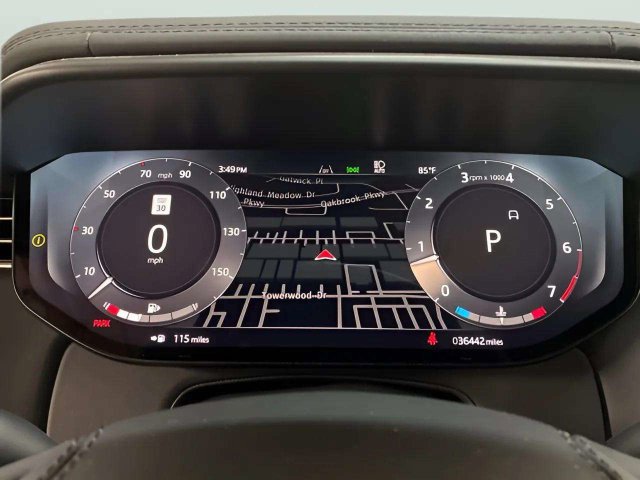 Used 2025 Land Rover Range Rover Sport SE AWD/4WD image 11