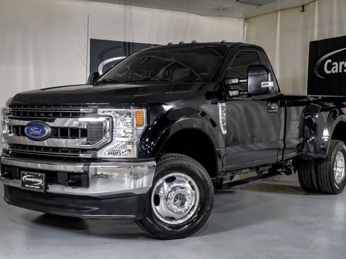 Used 2020 Ford F350 XL w/ STX Appearance Package AWD/4WD image 4