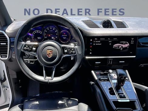 Used 2022 Porsche Cayenne AWD/4WD image 8