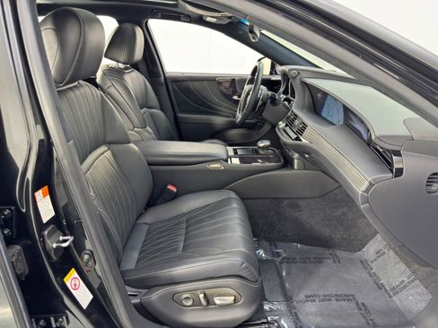 Used 2018 Lexus LS 500 AWD image 16