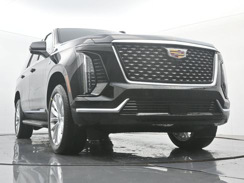 New 2026 Cadillac Escalade 4WD w/ LPO, Floor Liner Package image 22