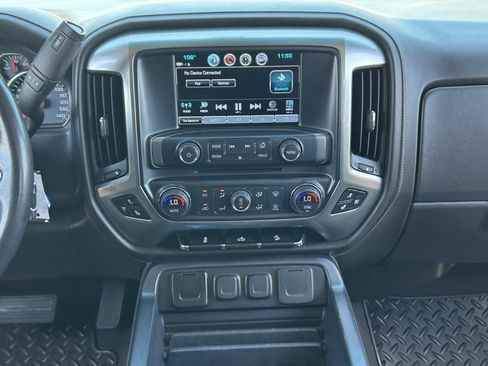 Used 2018 Chevrolet Silverado 1500 LTZ Z71 AWD/4WD image 16