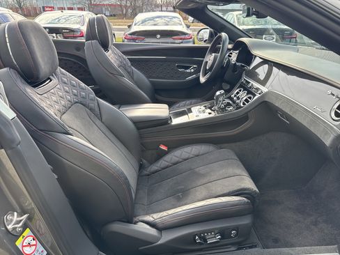 Used 2022 Bentley Continental GT Speed image 3
