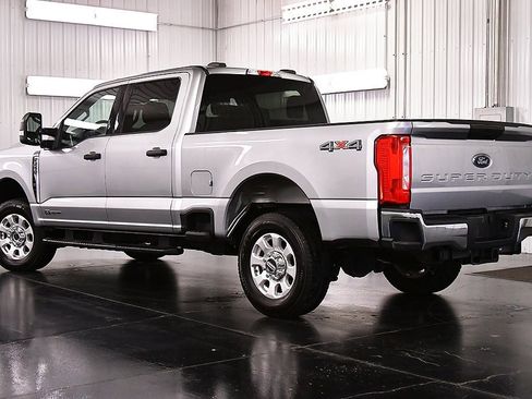 Used 2024 Ford F250 XLT image 6