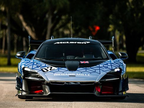 Used 2020 McLaren Senna image 4