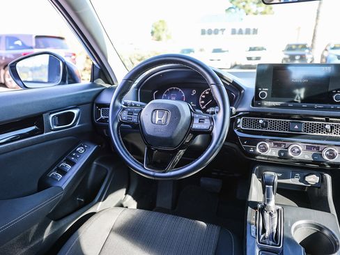 Certified 2023 Honda Civic EX image 5