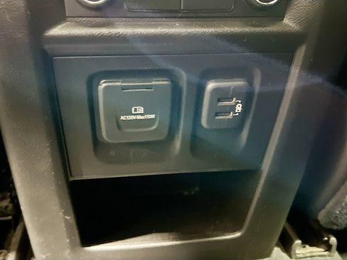 Used 2022 Chevrolet Traverse RS w/ LPO, Floor Liner Package image 18