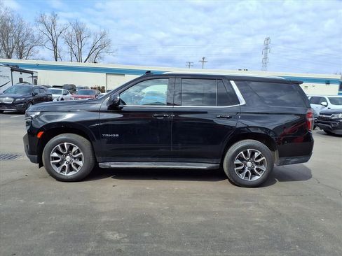 Used 2022 Chevrolet Tahoe LT w/ Luxury Package image 2