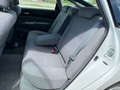 Used 2009 Toyota Prius Touring FWD image 19