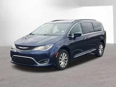 Used 2017 Chrysler Pacifica Touring-L