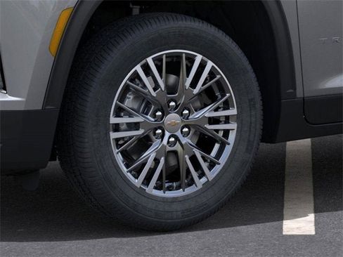 New 2026 Chevrolet Traverse LT w/ LPO, Floor Liner Package image 9
