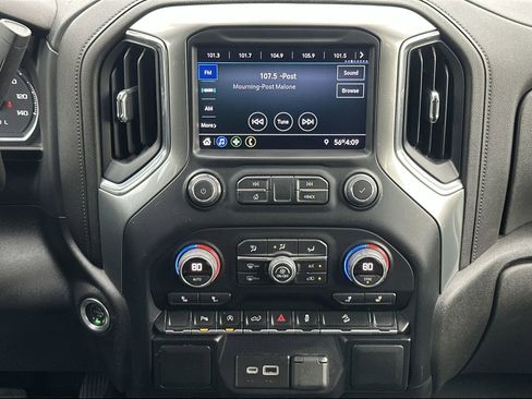 Used 2022 Chevrolet Silverado 1500 RST image 25