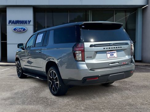 Used 2023 Chevrolet Suburban RST w/ Luxury Package image 4