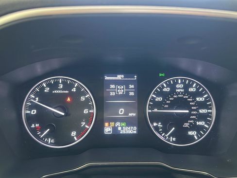 Used 2023 Subaru Outback Limited AWD/4WD image 6