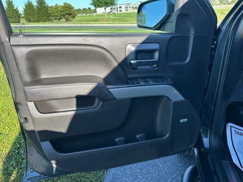 Used 2018 Chevrolet Silverado 1500 LT w/ LPO, Black Pack AWD/4WD image 12